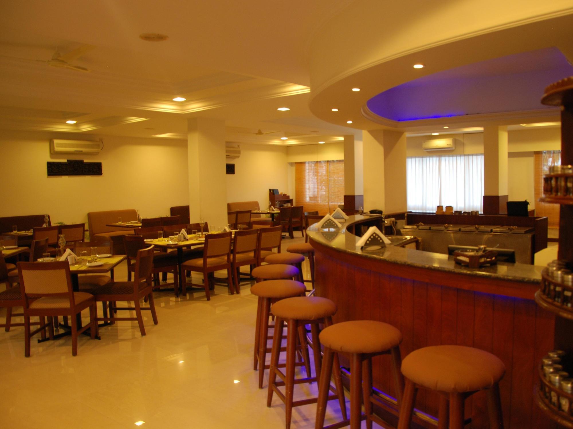 Hotel The Pearl à Hassan Extérieur photo