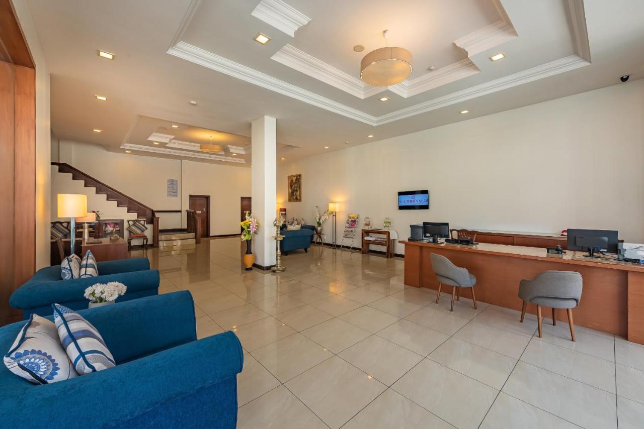 Hotel The Pearl à Hassan Extérieur photo